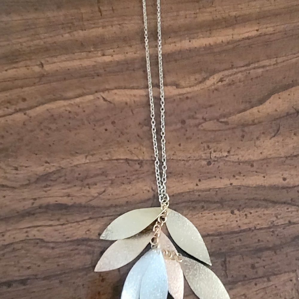 Elegant Silver and Gold Leaf Pendant Necklace